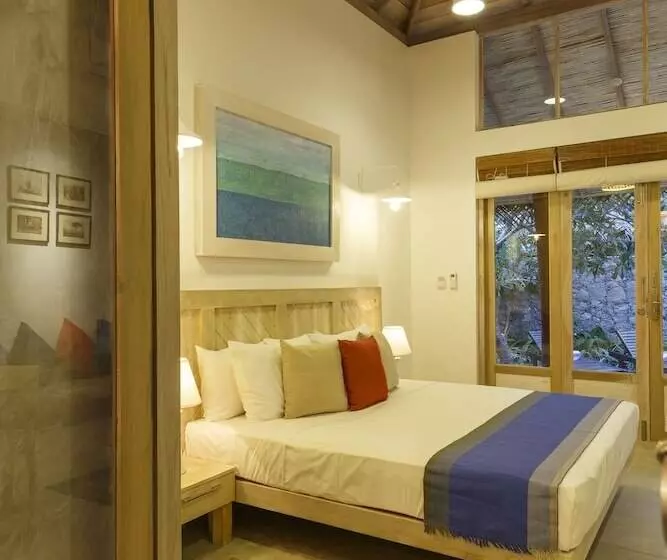 هتل Vacanzaa Resort