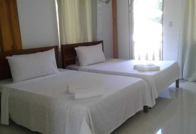 هتل Villa Consolacion Resort