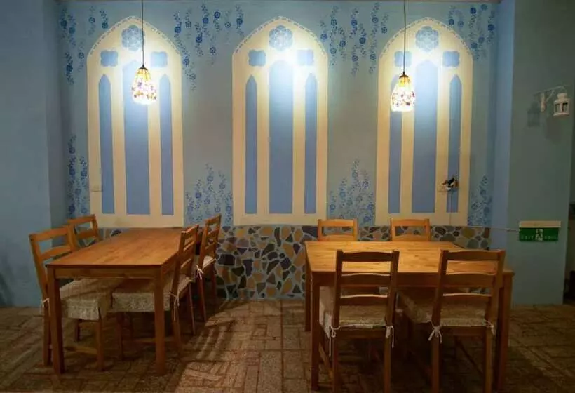 پانسیون Fish Hostel