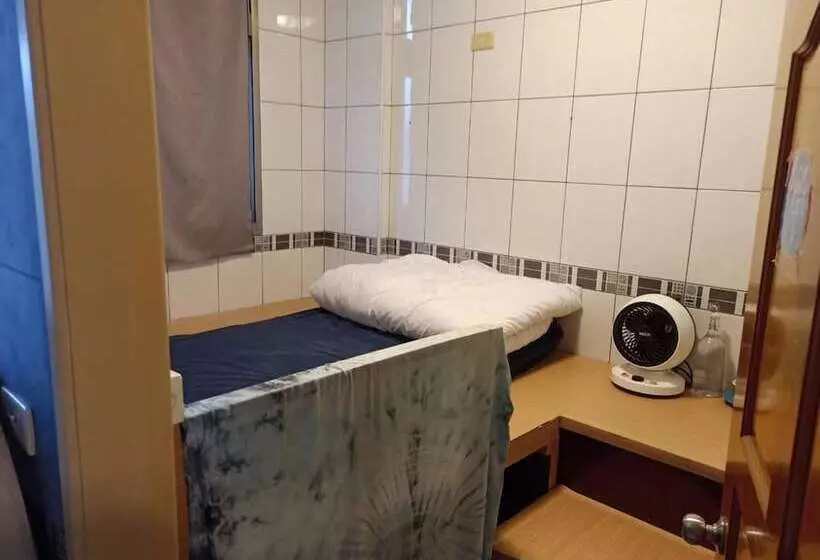 پانسیون Fish Hostel