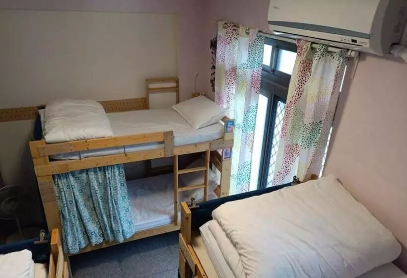 پانسیون Fish Hostel