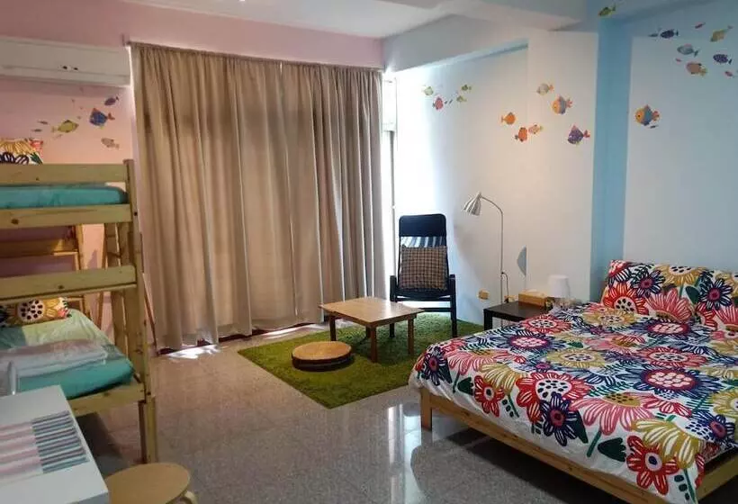 پانسیون Fish Hostel