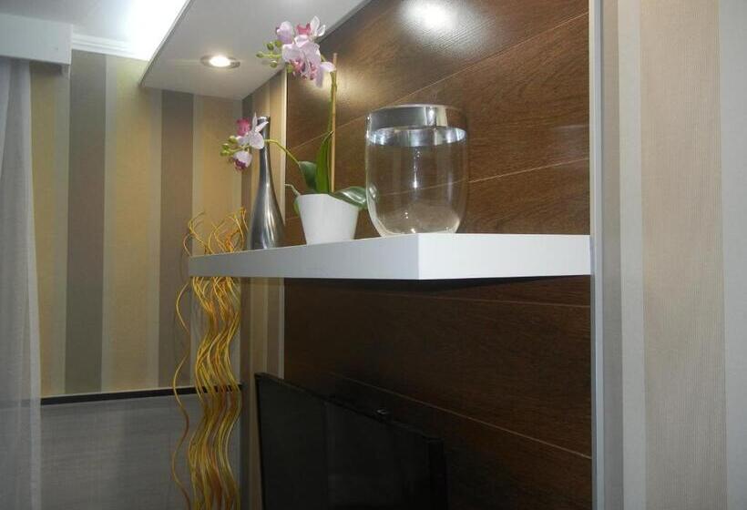 פנסיון Villa Lucia Apartments&rooms