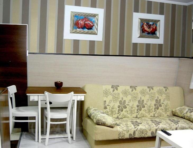 פנסיון Villa Lucia Apartments&rooms