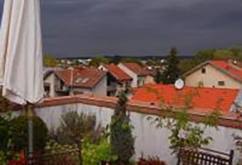 פנסיון Villa Lucia Apartments&rooms