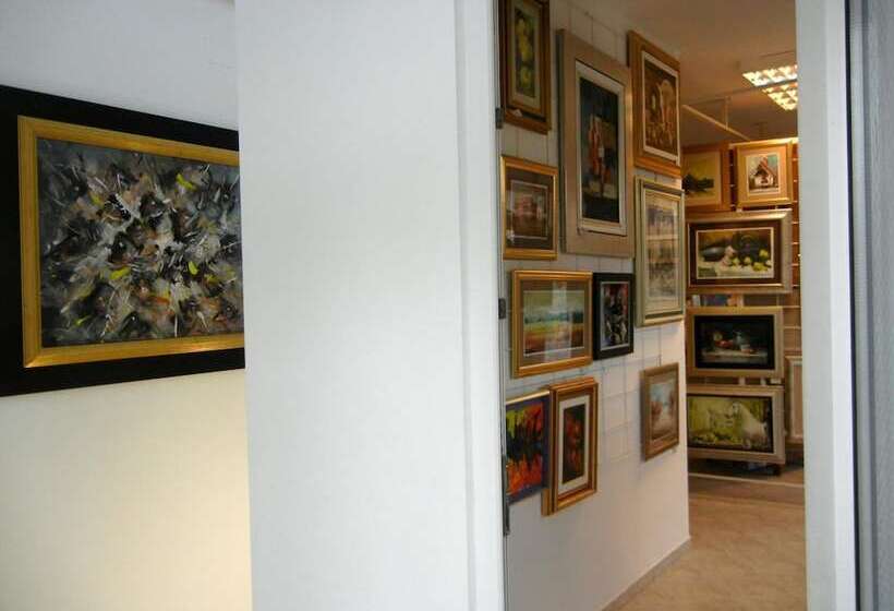 פנסיון Villa Lucia Apartments&rooms