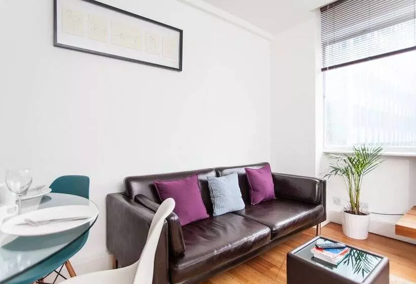 Spacious Apartment Berwick St &oxford St