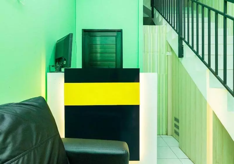 هتل Oyo 1917 Mamora Residence