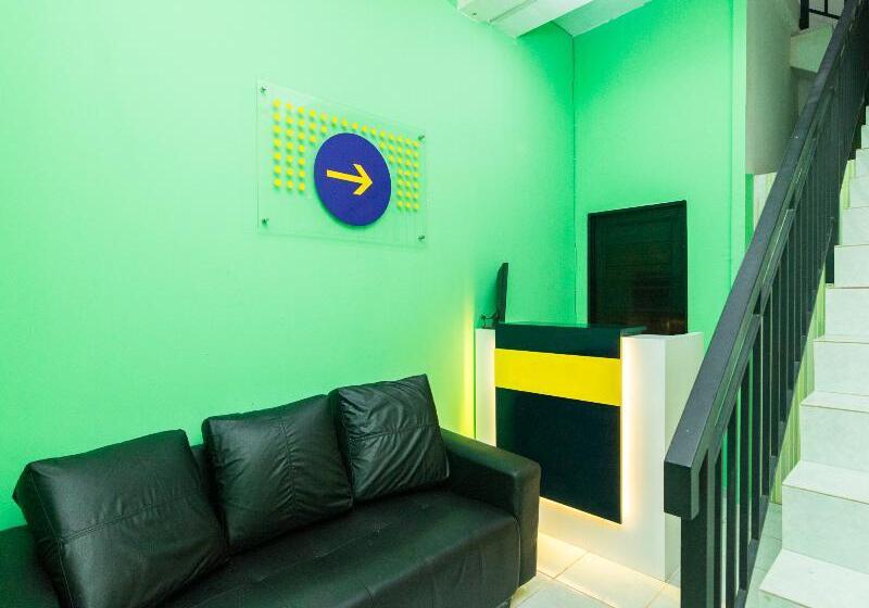 酒店 Oyo 1917 Mamora Residence