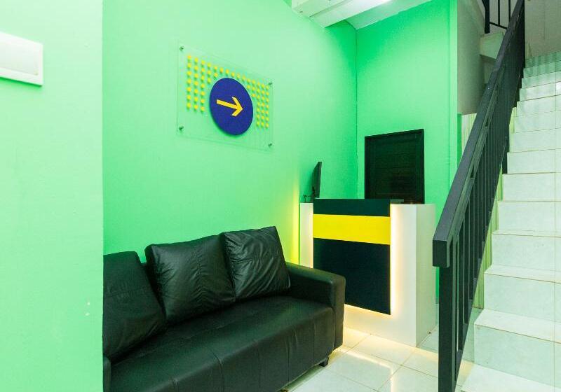 酒店 Oyo 1917 Mamora Residence