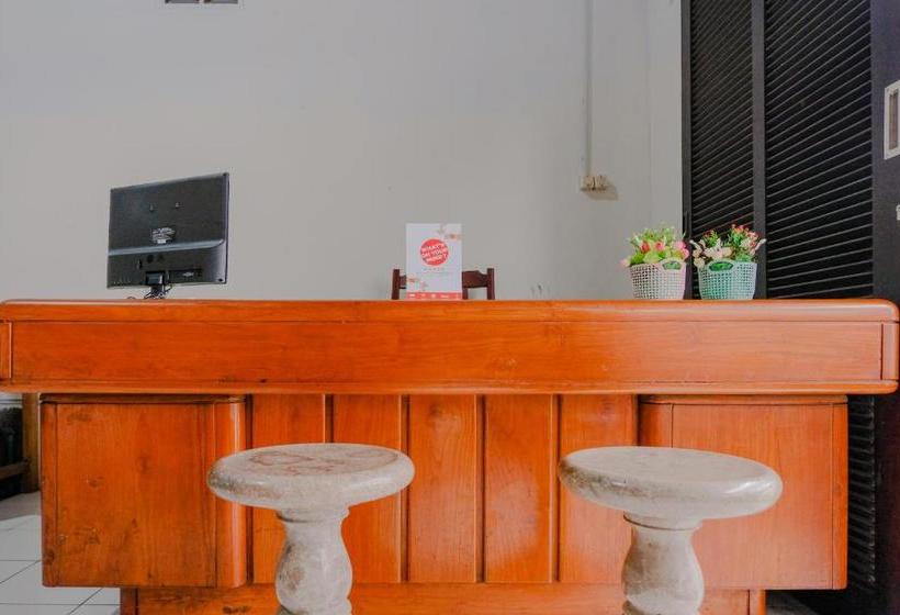 酒店 Omah Kost Family Syariah