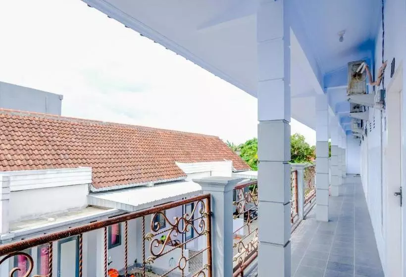 Hotelli Omah Kost Family Syariah