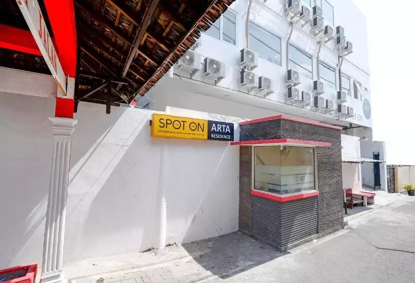 ホテル Spot On 2026 Arta Residence