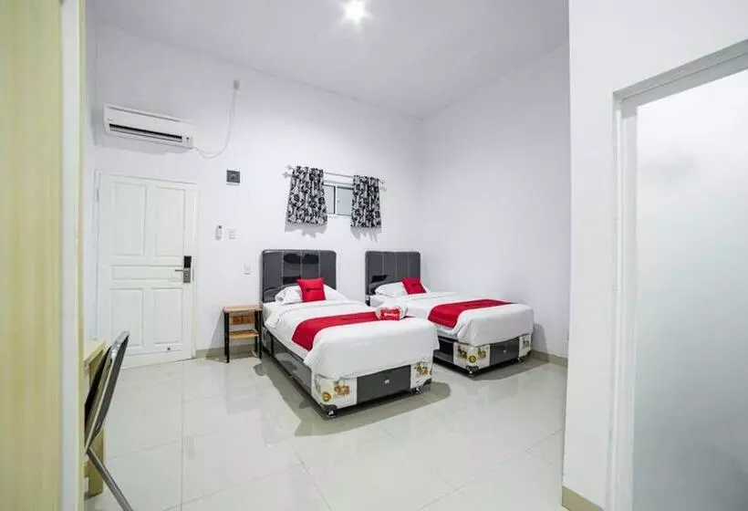 ペンション Reddoorz Plus Near Thamrin Plaza Medan