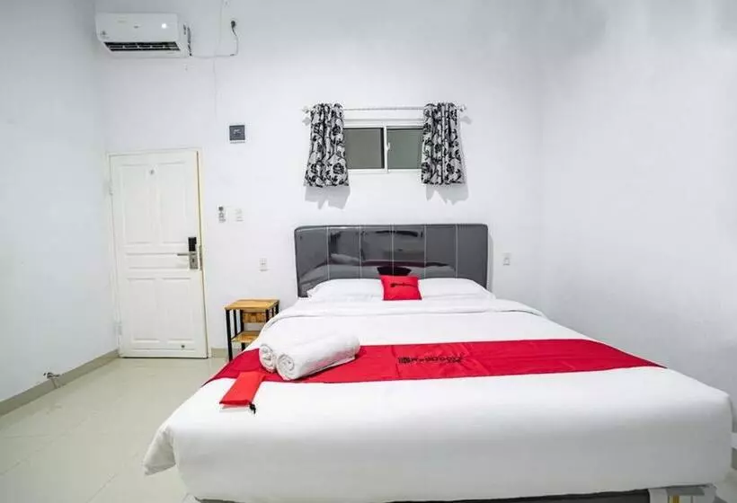 ペンション Reddoorz Plus Near Thamrin Plaza Medan