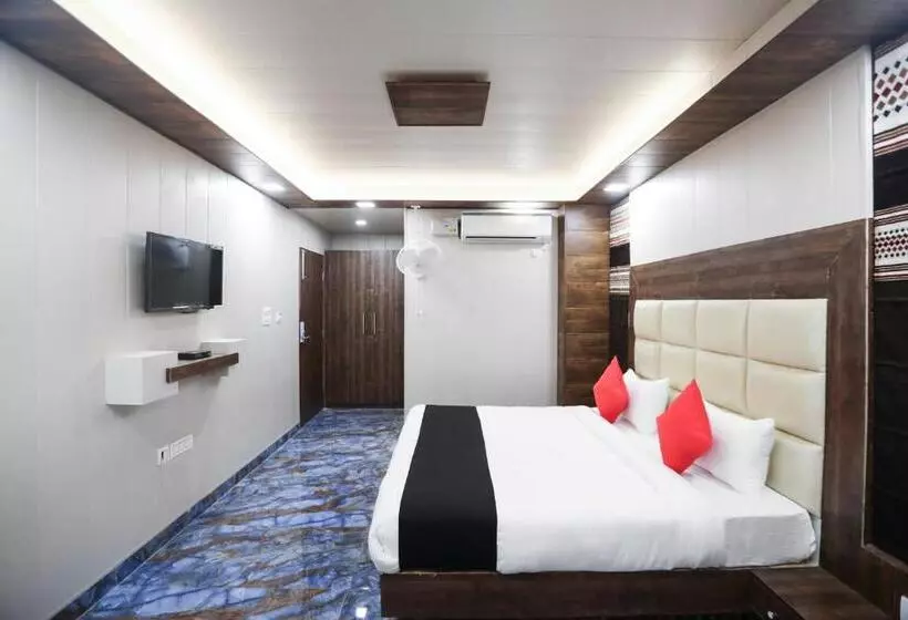 هتل Capital O 63953  Apple Tree