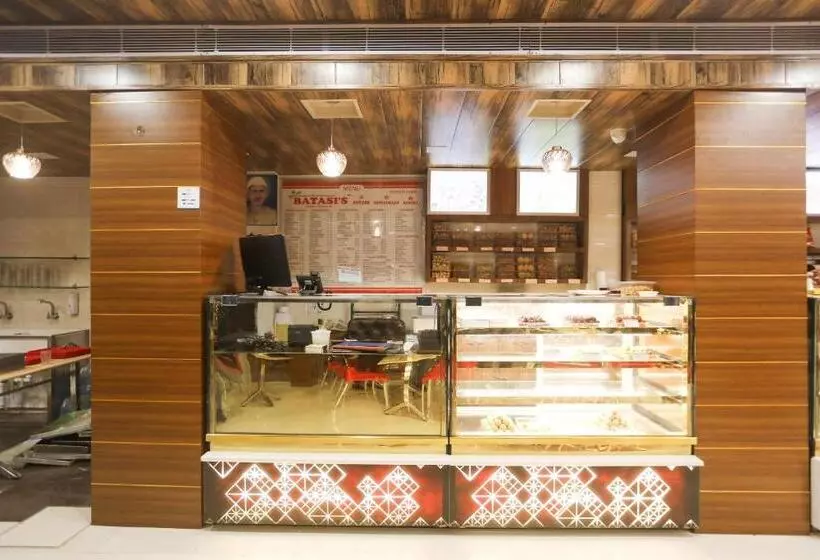 هتل Capital O 63953  Apple Tree