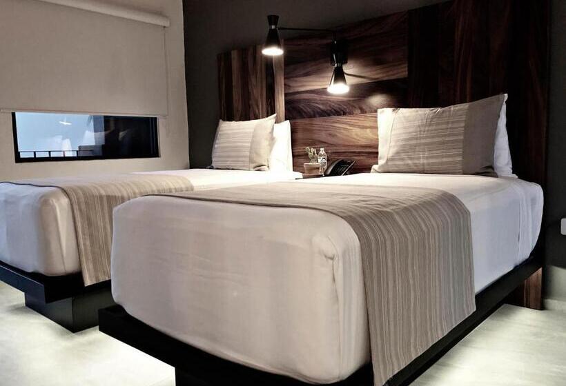 Otel Six Two Four Urban Beach