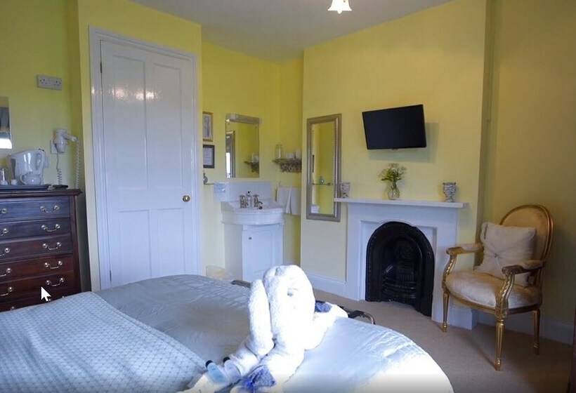 Lower Marsh Farm B&b