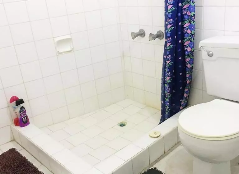 پانسیون African Symbol Guest House