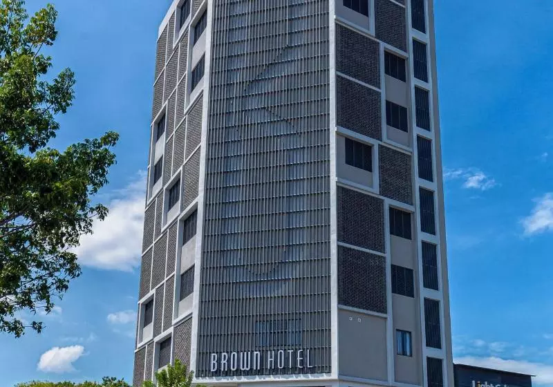 ホテル Brown