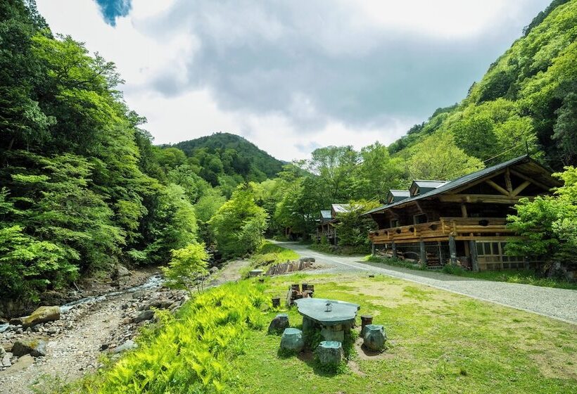 ホテル Hacho No Yu