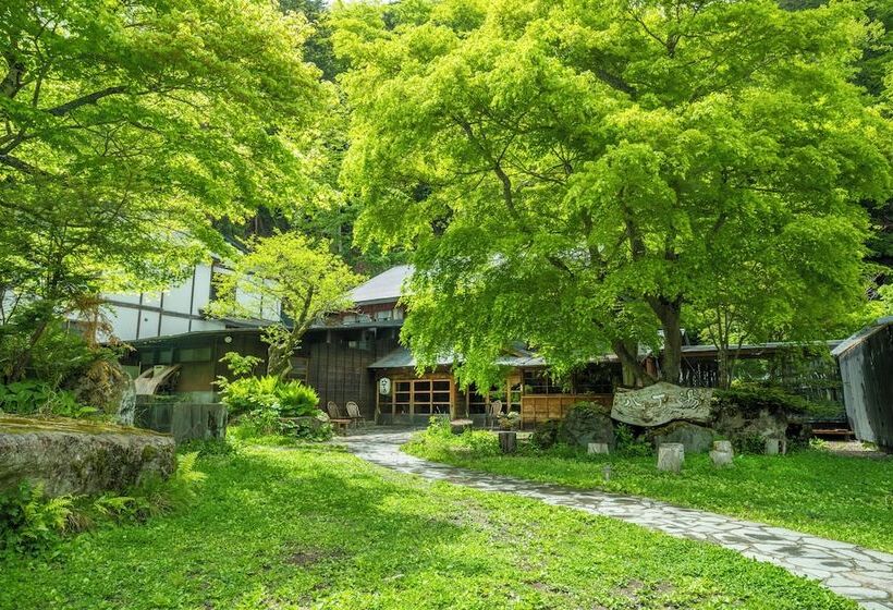 ホテル Hacho No Yu