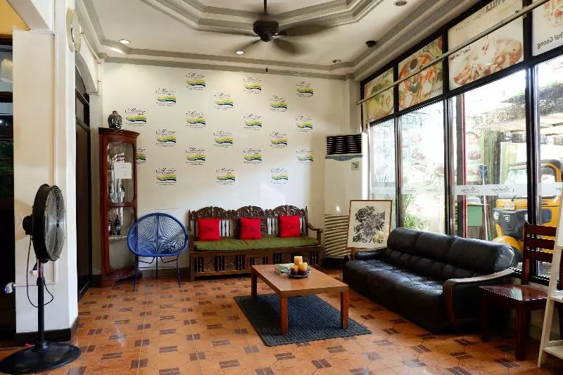 ホテル Reddoorz Near Maribago Barangay Hall