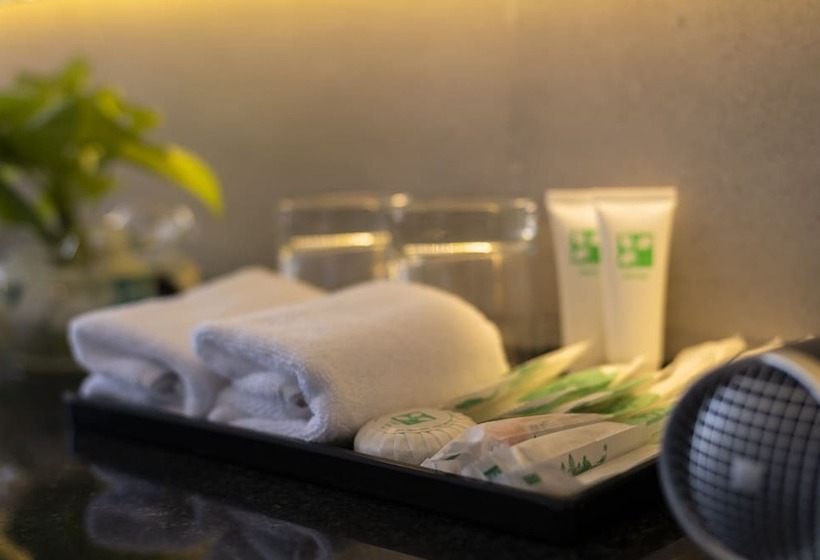 Residence 105 Hotel And Apartment