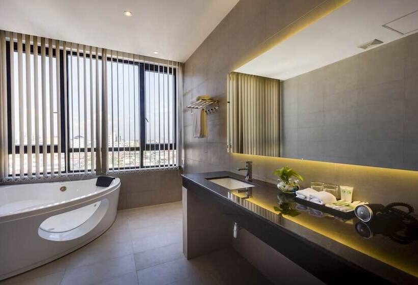 Residence 105 Hotel And Apartment