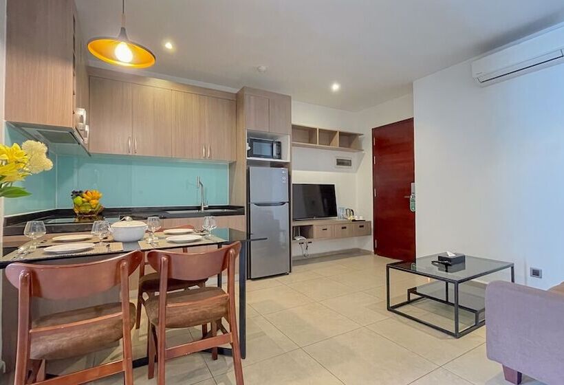 Residence 105 Hotel And Apartment