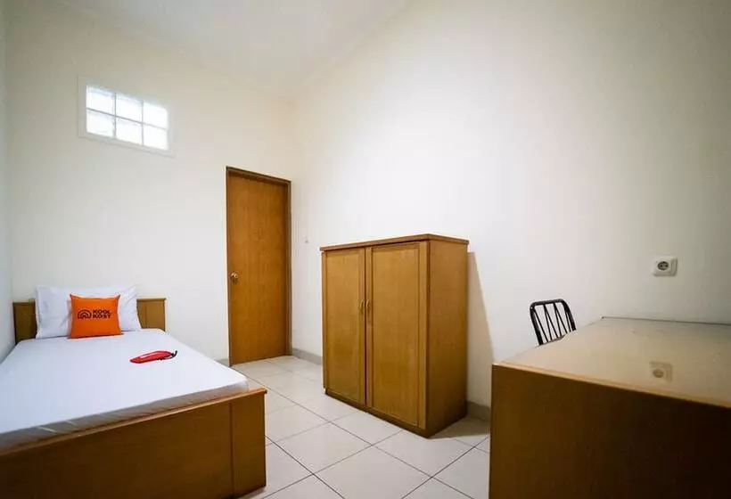 Majatalo Koolkost Near Padjadjaran University   Minimum Stay 6 Nights