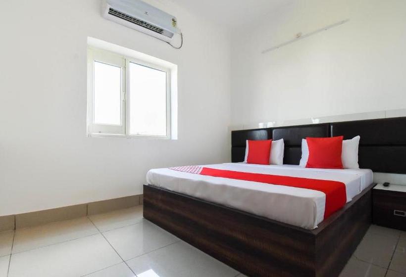 בית מלון כפרי Oyo 62051  Bhardwaj