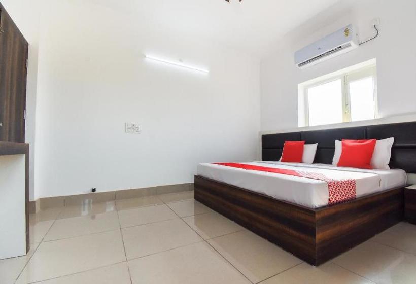 בית מלון כפרי Oyo 62051  Bhardwaj