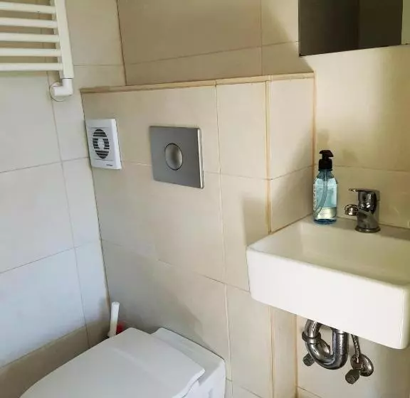 پانسیون Fe Gisting