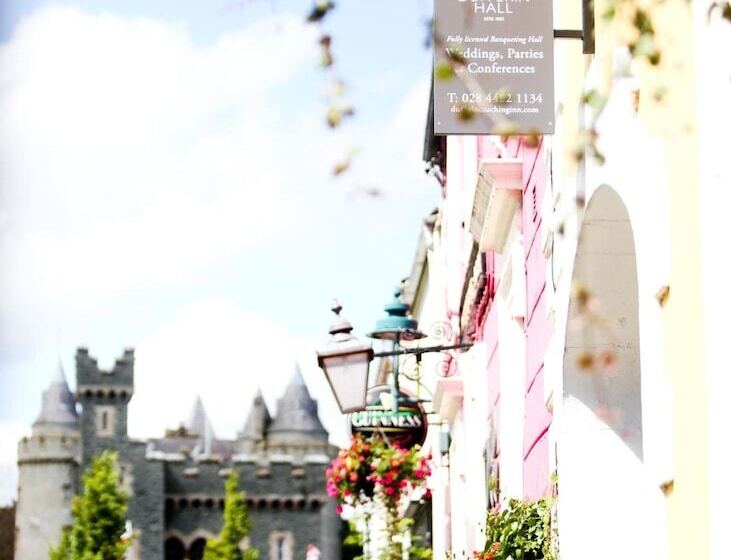 مبيت وإفطار Dufferin Coaching Inn & Hall