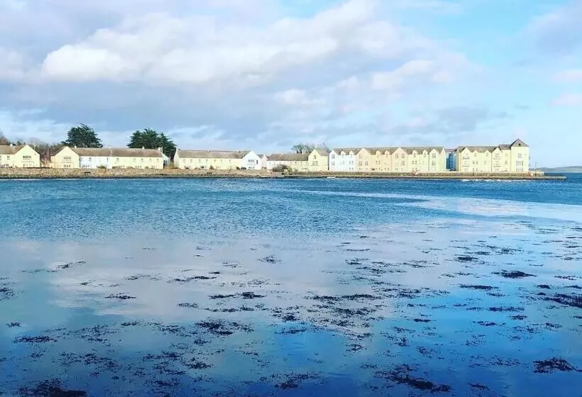 ベッドアンドブレックファースト Dufferin Coaching Inn & Hall