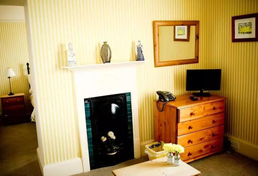 ベッドアンドブレックファースト Dufferin Coaching Inn & Hall