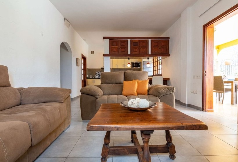 Casa De Vacaciones Con Piscina Compartida En Mogán Iv