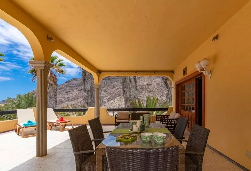 Casa De Vacaciones Con Piscina Compartida En Mogán Iv