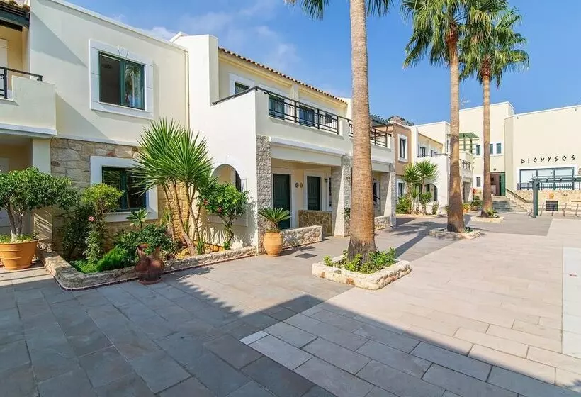Dionysos Apartments & Studios