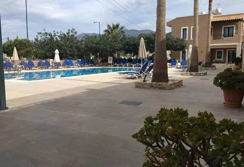 Dionysos Apartments & Studios