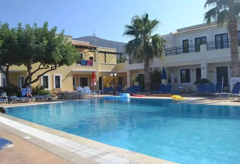 Dionysos Apartments & Studios