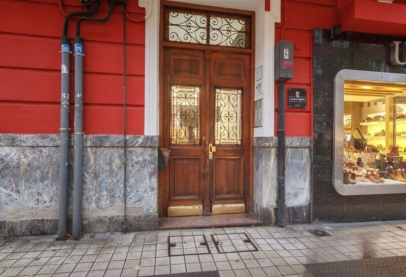 Glamour Guggenheim Pinchos By Urbanhosts