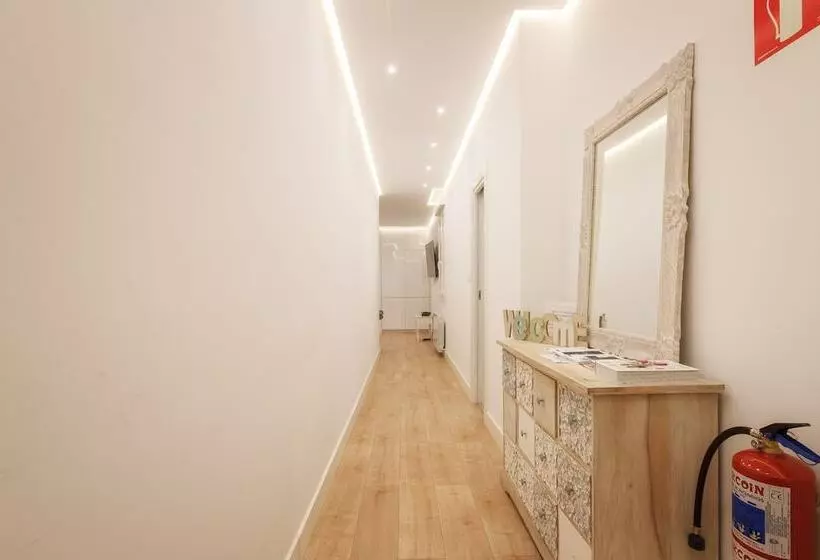 Glamour Guggenheim Pinchos By Urbanhosts