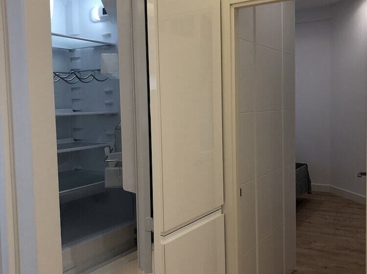 Glamour Guggenheim Pinchos By Urbanhosts