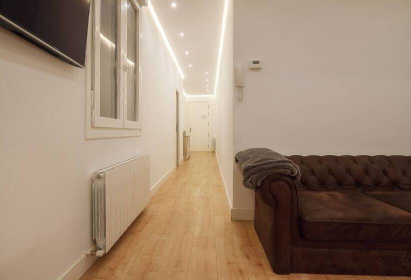 Glamour Guggenheim Pinchos By Urbanhosts