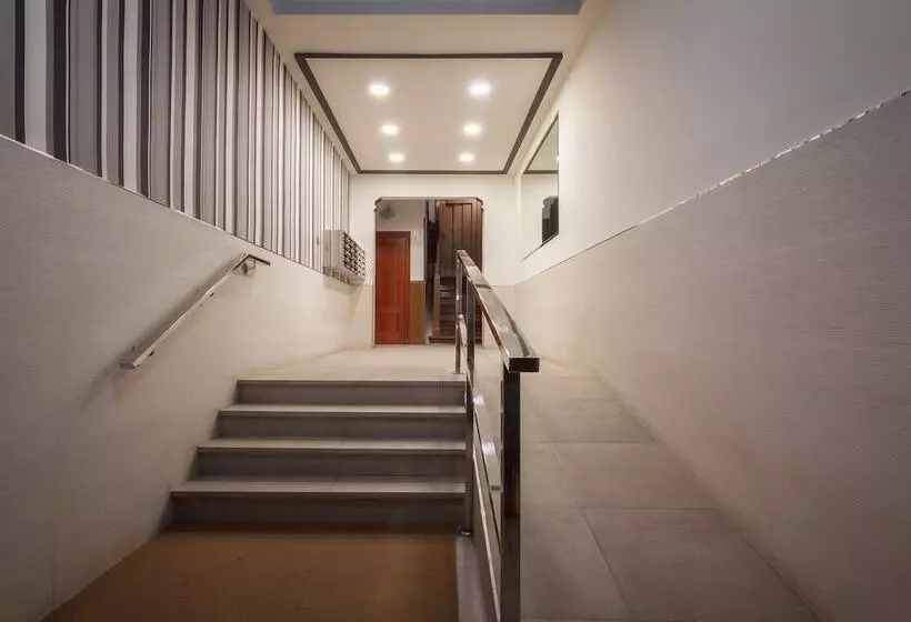 Glamour Guggenheim Pinchos By Urbanhosts