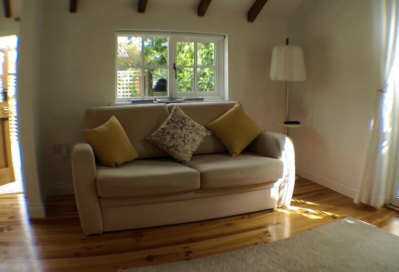 Holmdale Holiday Cottages