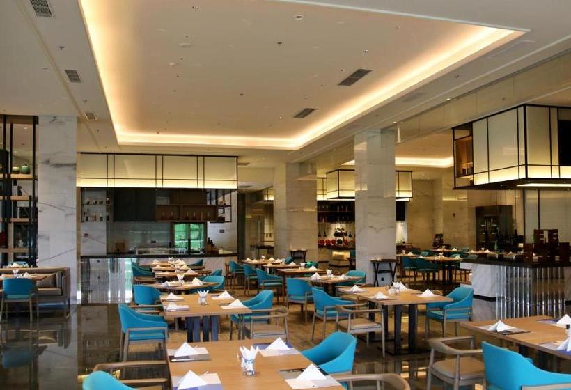 ホテル Four Points By Sheraton Macheng